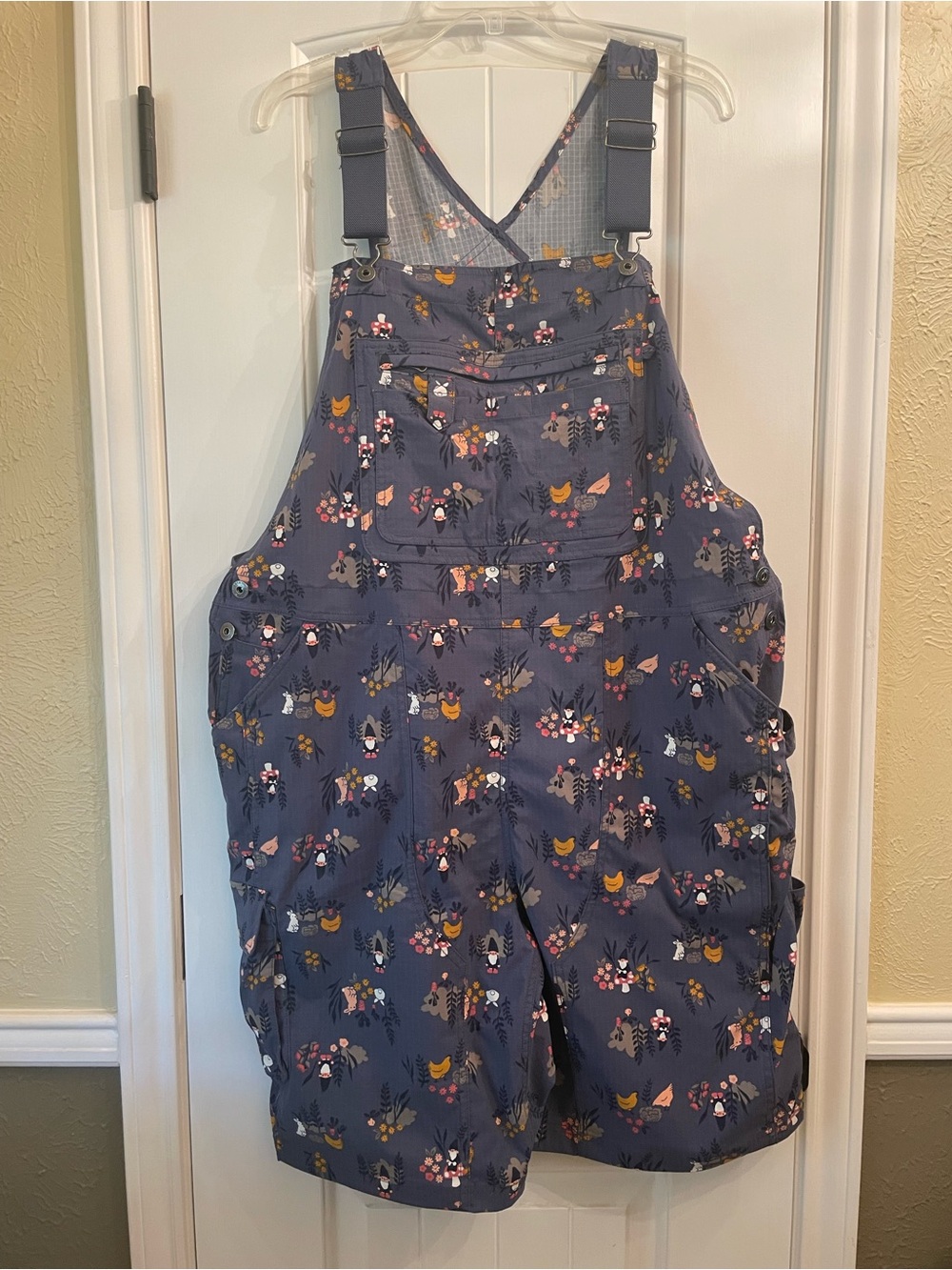 Duluth Heirloom blue gnome print shortalls, size XXL